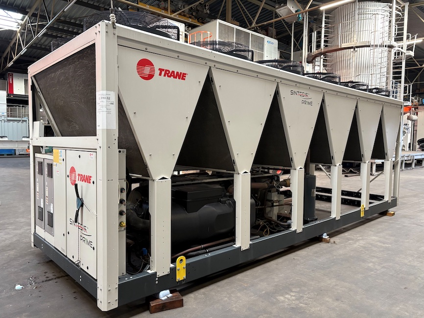 Foto 001-Trane RTAF 200HSSLN -725kw chiller.jpg